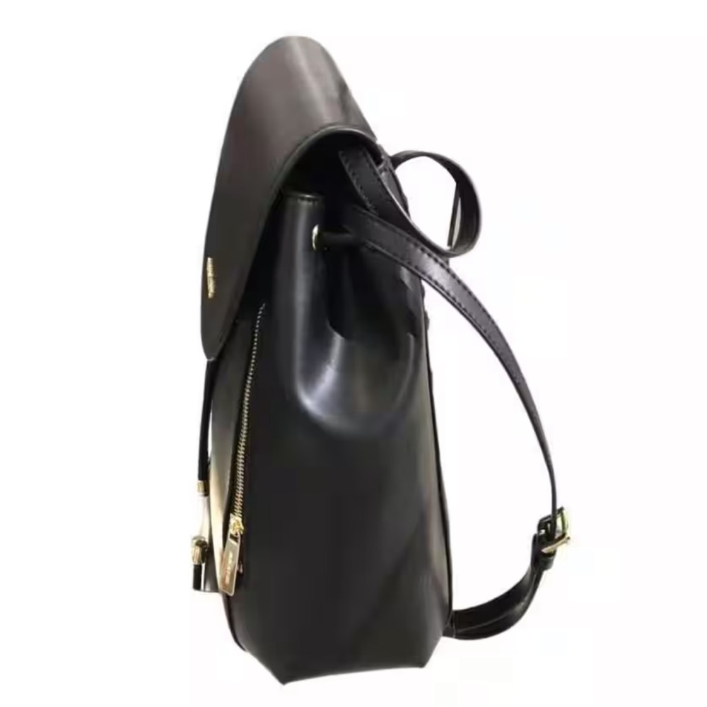 Michael Kors Backpack Bag Phoebe Medium Flap Drawstring Backpack Black
NWT - Picture 10 of 16